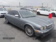 ✅ 2006 Jaguar XJ Vanden Plas • VIN: SAJWA82B76SH10941 • Лот: 42159262. Опубликован ранее на IAAI с пробегом 134 886 миль. Бесплатный доступ к архиву аукционных продаж из США и подробный отчёт об истории автомобиля на DreamBid. Изображение 1.