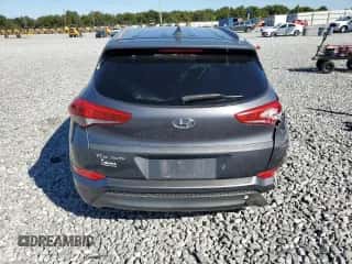 2017 Hyundai Tucson SE Plus z VIN KM8J33A46HU541889, wystawiony jako Copart lot #91064325 z przebiegiem 219 346 mil mil oraz Szkoda całkowita • Salvage title. Historia ofert i sprzedaży dostępna na DreamBid. Obrazek 6.