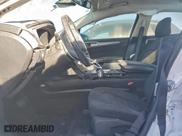 ✅ 2020 Ford Fusion SE • VIN: 3FA6P0HD8LR216766 • Lot: 90864075. Wystawiony na Copart z przebiegiem Nie podano. Bezpłatny archiwum sprzedaży aukcyjnych z USA i szczegółowy raport historii pojazdu na DreamBid. Zdjęcie 7.