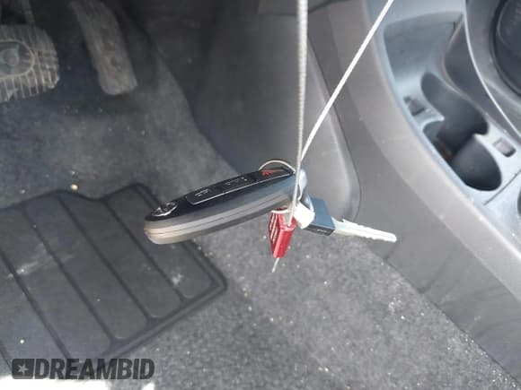 ✅ 2007 Nissan Versa SL • VIN: 3N1BC11E67L407546 • Лот: 42375221. Опубликован ранее на IAAI с пробегом 193 367 миль. Бесплатный доступ к архиву аукционных продаж из США и подробный отчёт об истории автомобиля на DreamBid. Изображение 11.