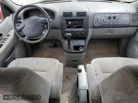 ✅ 2004 Kia Sedona LX • VIN: KNDUP131546569338 • Лот: 66297995. Опубликован ранее на Copart с пробегом 236 810 миль. Бесплатный доступ к архиву аукционных продаж из США и подробный отчёт об истории автомобиля на DreamBid. Изображение 8.