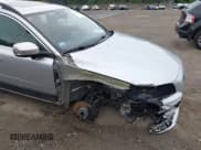 ✅ 2015 Volvo XC70 T6 • VIN: YV4902NKXF1231498 • Lot: 42547264. Listed on IAAI with 124,198 mi. Free auction sales archive from the USA and detailed vehicle history report at DreamBid. Image 6.