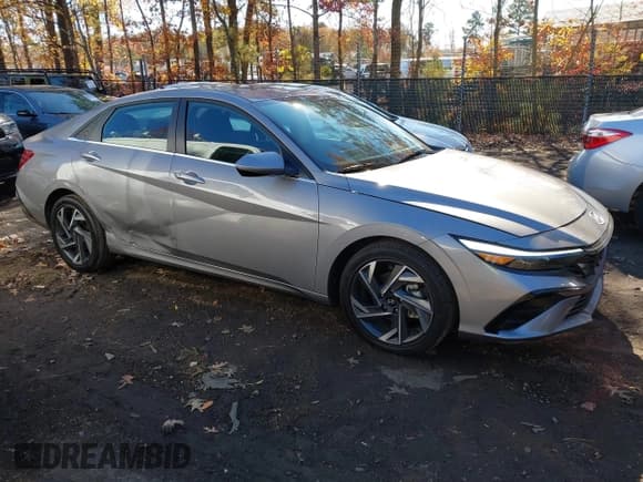 ✅ 2025 Hyundai Elantra SEL Convenience • VIN: KMHLS4DG5SU974232 • Lot: 43648827. Listed on IAAI with 13,076 mi. Free auction sales archive from the USA and detailed vehicle history report at DreamBid. Image 13.