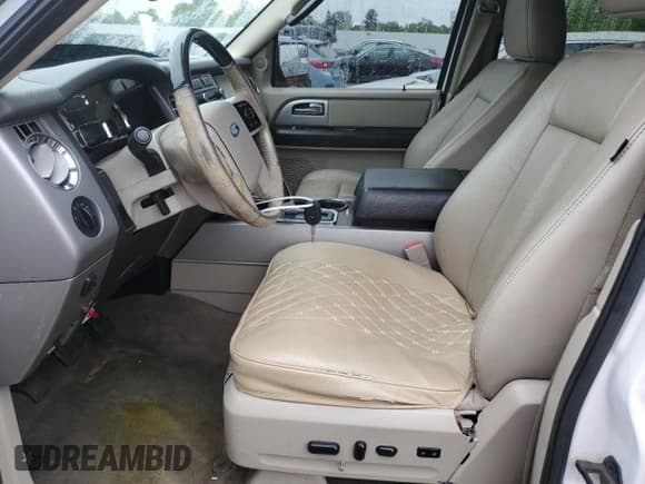 ✅ 2014 Ford Expedition Limited • VIN: 1FMJU2A54EEF47311 • Lot: 58971515. Wystawiony na Copart z przebiegiem 304 882 mil. Bezpłatny archiwum sprzedaży aukcyjnych z USA i szczegółowy raport historii pojazdu na DreamBid. Zdjęcie 7.