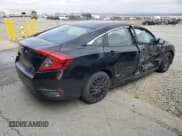 ✅ 2018 Honda Civic LX • VIN: 2HGFC2F51JH607877 • Lot: 80151685. Wystawiony na Copart z przebiegiem 106 383 mil. Bezpłatny archiwum sprzedaży aukcyjnych z USA i szczegółowy raport historii pojazdu na DreamBid. Zdjęcie 3.