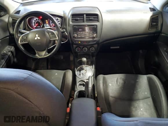 2015 Mitsubishi Outlander ES с VIN 4A4AP3AU8FE060406, выставлен на аукционе Copart как лот 87388425 с пробегом 101 455 миль миль и Списание • Salvage title. История ставок и продаж доступна на DreamBid. Изображение 8.