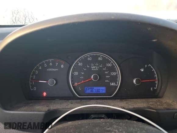 ✅ 2010 Hyundai Elantra SE • VIN: KMHDU4AD4AU072940 • Lot: 87040135. Listed on Copart with 167,307 mi. Free auction sales archive from the USA and detailed vehicle history report at DreamBid. Image 9.