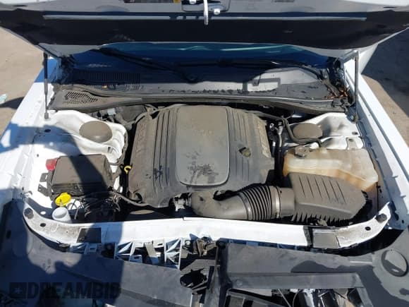 ✅ 2021 Dodge Challenger R/T • VIN: 2C3CDZBT0MH651440 • Lot: 43581247. Wystawiony na IAAI z przebiegiem 18 078 mil. Bezpłatny archiwum sprzedaży aukcyjnych z USA i szczegółowy raport historii pojazdu na DreamBid. Zdjęcie 10.