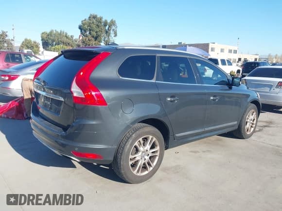 ✅ 2014 Volvo XC60 3.2L • VIN: YV4952DL5E2521300 • Lot: 43582534. Listed on IAAI with 58,190 mi. Free auction sales archive from the USA and detailed vehicle history report at DreamBid. Image 4.