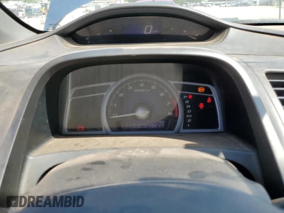 ✅ 2008 Honda Civic LX • VIN: 2HGFG12678H531654 • Lot: 58064535. Listed on Copart with 111,032 mi. Free auction sales archive from the USA and detailed vehicle history report at DreamBid. Image 9.