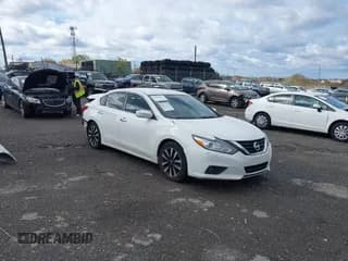 ✅ 2018 Nissan Altima SV • VIN: 1N4AL3AP3JC196272 • Lot: 43584563. Wystawiony na IAAI z przebiegiem 149 738 mil. Bezpłatny archiwum sprzedaży aukcyjnych z USA i szczegółowy raport historii pojazdu na DreamBid. Zdjęcie 1.
