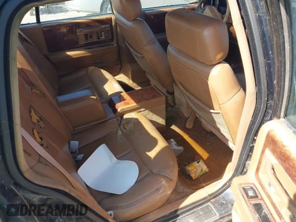 ✅ 1990 Cadillac Seville • VIN: 1G6KY5337LU818314 • Lot: 42807836. Listed on IAAI with 162,743 mi. Free auction sales archive from the USA and detailed vehicle history report at DreamBid. Image 8.
