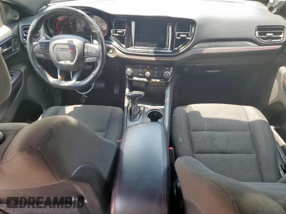 ✅ 2023 Dodge Durango GT • VIN: 1C4RDHDG7PC682059 • Lot: 69684205. Wystawiony na Copart z przebiegiem 52 568 mil. Bezpłatny archiwum sprzedaży aukcyjnych z USA i szczegółowy raport historii pojazdu na DreamBid. Zdjęcie 8.