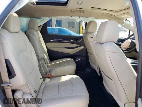 ✅ 2020 Buick Enclave Essence • VIN: 5GAERBKW5LJ307110 • Lot: 80679555. Wystawiony na Copart z przebiegiem 80 770 mil. Bezpłatny archiwum sprzedaży aukcyjnych z USA i szczegółowy raport historii pojazdu na DreamBid. Zdjęcie 11.