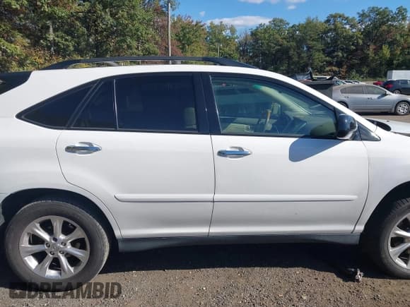 ✅ 2008 Lexus RX 350 • VIN: 2T2HK31U68C082376 • Lot: 43420350. Listed on IAAI with 187,184 mi. Free auction sales archive from the USA and detailed vehicle history report at DreamBid. Image 13.