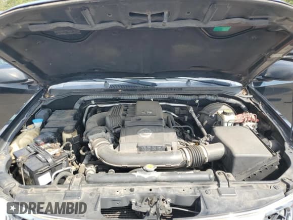 ✅ 2010 Nissan Pathfinder SE • VIN: 5N1AR1NB9AC618990 • Lot: 80012145. Listed on Copart with 132,425 mi. Free auction sales archive from the USA and detailed vehicle history report at DreamBid. Image 12.