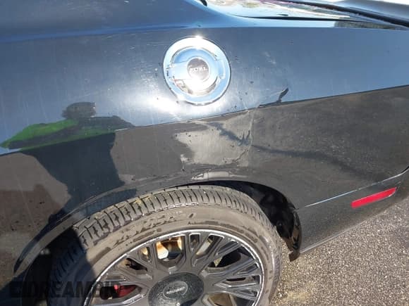 ✅ 2010 Dodge Challenger SE • VIN: 2B3CJ4DV8AH321659 • Lot: 41760527. Wystawiony na IAAI z przebiegiem 127 059 mil. Bezpłatny archiwum sprzedaży aukcyjnych z USA i szczegółowy raport historii pojazdu na DreamBid. Zdjęcie 12.