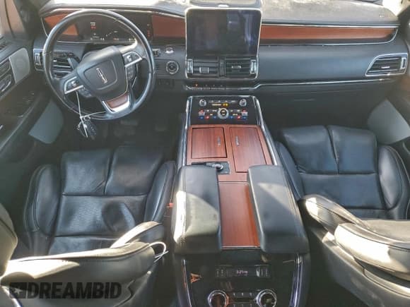 ✅ 2018 Lincoln Navigator Reserve • VIN: 5LMJJ2LT7JEL07410 • Lot: 95800785. Listed on Copart with 137,505 mi. Free auction sales archive from the USA and detailed vehicle history report at DreamBid. Image 10.