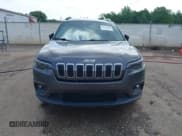 ✅ 2019 Jeep Cherokee Latitude Plus • VIN: 1C4PJLLB5KD264787 • Lot: 42274859. Wystawiony na IAAI z przebiegiem 106 108 mil. Bezpłatny archiwum sprzedaży aukcyjnych z USA i szczegółowy raport historii pojazdu na DreamBid. Zdjęcie 12.