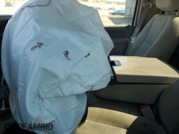 ✅ 2012 Chevrolet Silverado 1500 • VIN: 1GCNKSEA4CZ110756 • Лот: 47987725. Опубликован ранее на Copart с пробегом Не указан. Бесплатный доступ к архиву аукционных продаж из США и подробный отчёт об истории автомобиля на DreamBid. Изображение 8.