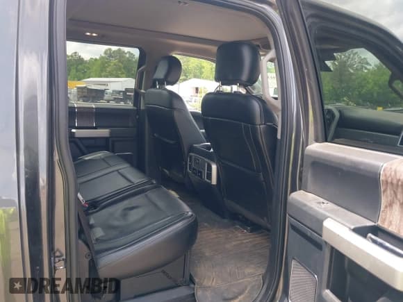 ✅ 2018 Ford F-250 XL • VIN: 1FT7W2BT1JEB15386 • Lot: 42191304. Listed on IAAI with 78,301 mi. Free auction sales archive from the USA and detailed vehicle history report at DreamBid. Image 8.