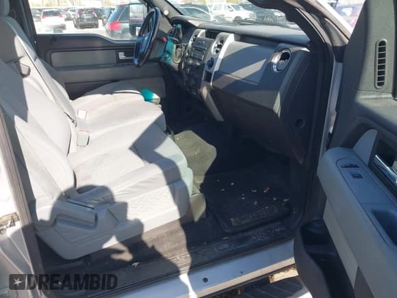 ✅ 2012 Ford F-150 FX4 • VIN: 1FTFW1ET9CFA63813 • Lot: 43668573. Listed on IAAI with 196,281 mi. Free auction sales archive from the USA and detailed vehicle history report at DreamBid. Image 5.