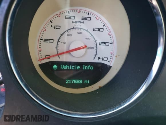 ✅ 2013 Dodge Challenger SXT • VIN: 2C3CDYAG7DH649523 • Lot: 47685015. Wystawiony na Copart z przebiegiem 217 583 mil. Bezpłatny archiwum sprzedaży aukcyjnych z USA i szczegółowy raport historii pojazdu na DreamBid. Zdjęcie 9.