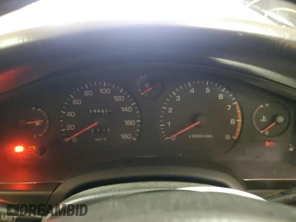 ✅ 1992 Toyota MR2 • VIN: SW200068163 • Lot: 58069745. Wystawiony na Copart z przebiegiem 199 650 mil. Bezpłatny archiwum sprzedaży aukcyjnych z USA i szczegółowy raport historii pojazdu na DreamBid. Zdjęcie 9.