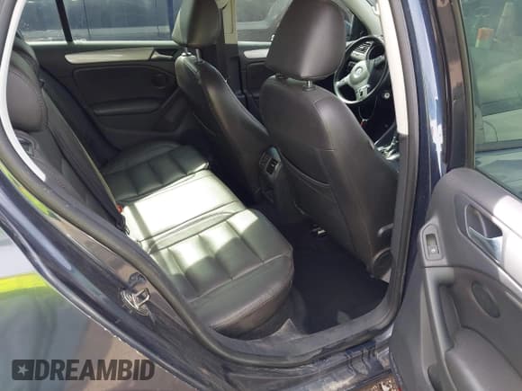 ✅ 2012 Volkswagen Golf TDI • VIN: WVWDM7AJ5CW133618 • Lot: 42447714. Listed on IAAI with 132,526 mi. Free auction sales archive from the USA and detailed vehicle history report at DreamBid. Image 8.