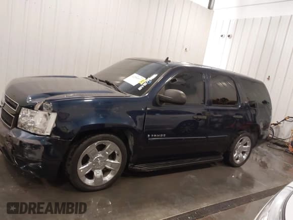 ✅ 2007 Chevrolet Tahoe LS • VIN: 1GNFC13C87R394003 • Lot: 42206597. Wystawiony na IAAI z przebiegiem 147 358 mil. Bezpłatny archiwum sprzedaży aukcyjnych z USA i szczegółowy raport historii pojazdu na DreamBid. Zdjęcie 14.