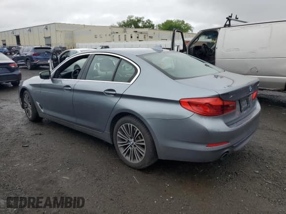 ✅ 2020 BMW 5 Series 530i xDrive • VIN: WBAJR7C05LWW69832 • Lot: 55678995. Listed on Copart with 55,280 mi. Free auction sales archive from the USA and detailed vehicle history report at DreamBid. Image 2.