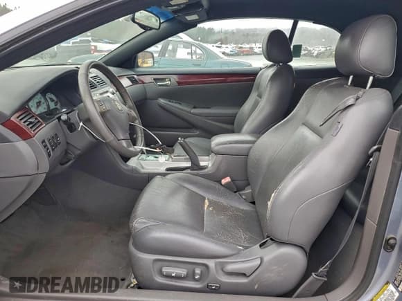 ✅ 2005 Toyota Solara SLE • VIN: 4T1FA38P75U059164 • Lot: 93845115. Wystawiony na Copart z przebiegiem 181 629 mil. Bezpłatny archiwum sprzedaży aukcyjnych z USA i szczegółowy raport historii pojazdu na DreamBid. Zdjęcie 7.