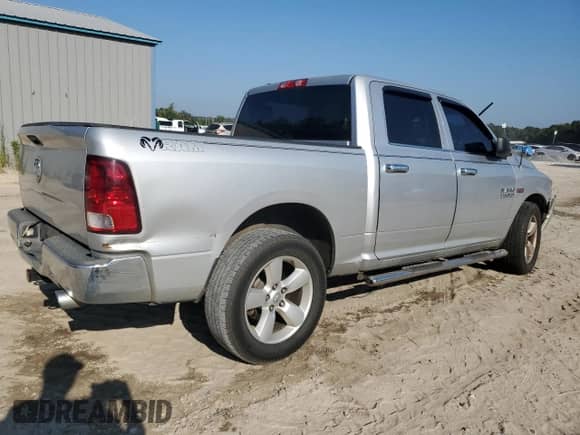 2013 Ram 1500 Express z VIN 1C6RR6KT7DS618859, wystawiony jako Copart lot #72030785 z przebiegiem 174 746 mil mil oraz Szkoda całkowita • Salvage title. Historia ofert i sprzedaży dostępna na DreamBid. Obrazek 3.