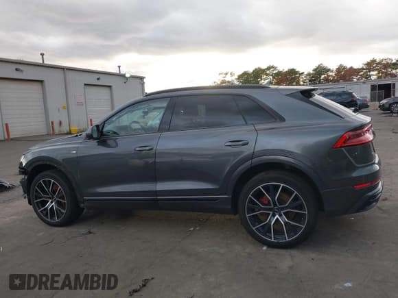 ✅ 2020 Audi Q8 Premium Plus • VIN: WA1EVAF15LD003304 • Lot: 43583226. Listed on IAAI with 61,972 mi. Free auction sales archive from the USA and detailed vehicle history report at DreamBid. Image 15.
