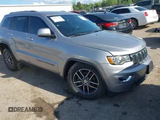 ✅ 2018 Jeep Grand Cherokee Laredo • VIN: 1C4RJEAG7JC407147 • Лот: 42167062. Опубликован ранее на IAAI с пробегом 95 975 миль. Бесплатный доступ к архиву аукционных продаж из США и подробный отчёт об истории автомобиля на DreamBid. Изображение 1.