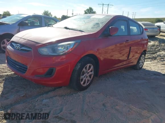 ✅ 2012 Hyundai Accent GS • VIN: KMHCT5AE2CU021453 • Lot: 43484851. Wystawiony na IAAI z przebiegiem 97 671 mil. Bezpłatny archiwum sprzedaży aukcyjnych z USA i szczegółowy raport historii pojazdu na DreamBid. Zdjęcie 2.