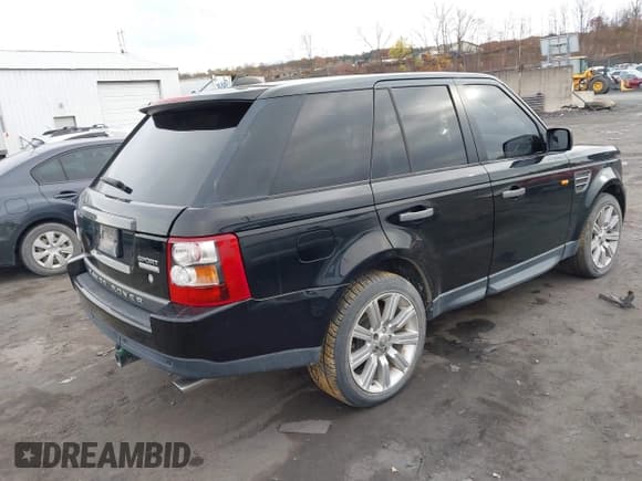 ✅ 2008 Land Rover Range Rover Sport SC • VIN: SALSH23448A181470 • Lot: 43702441. Listed on IAAI with 146,504 mi. Free auction sales archive from the USA and detailed vehicle history report at DreamBid. Image 4.