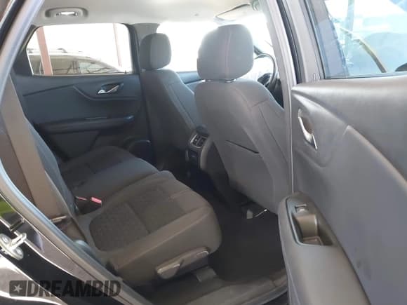 ✅ 2020 Chevrolet Blazer LT • VIN: 3GNKBCRS5LS658863 • Lot: 43506135. Listed on IAAI with 74,322 mi. Free auction sales archive from the USA and detailed vehicle history report at DreamBid. Image 8.