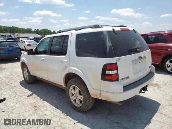 ✅ 2009 Ford Explorer XLT • VIN: 1FMEU73E79UA20726 • Lot: 64776905. Wystawiony na Copart z przebiegiem 121 923 mil. Bezpłatny archiwum sprzedaży aukcyjnych z USA i szczegółowy raport historii pojazdu na DreamBid. Zdjęcie 2.