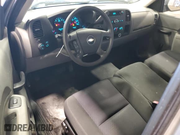 ✅ 2010 Chevrolet Silverado 1500 Work Truck • VIN: 1GCPCPEX5AZ217402 • Lot: 81415385. Listed on Copart with 38,846 mi. Free auction sales archive from the USA and detailed vehicle history report at DreamBid. Image 8.