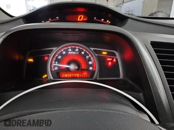 ✅ 2009 Honda Civic Si • VIN: 2HGFA555X9H700725 • Lot: 71134675. Listed on Copart with 236,597 mi. Free auction sales archive from the USA and detailed vehicle history report at DreamBid. Image 9.