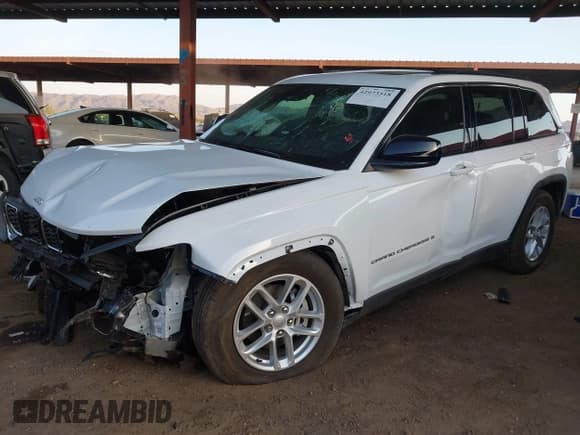 ✅ 2025 Jeep Grand Cherokee Laredo • VIN: 1C4RJHAG7SC313532 • Lot: 42973518. Listed on IAAI with 4,333 mi. Free auction sales archive from the USA and detailed vehicle history report at DreamBid. Image 2.
