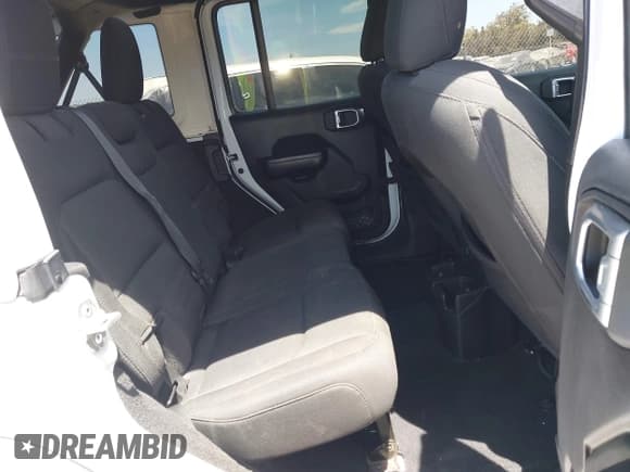 ✅ 2021 Jeep Wrangler Unlimited Willys • VIN: 1C4HJXDN7MW665690 • Lot: 43040841. Wystawiony na IAAI z przebiegiem 47 706 mil. Bezpłatny archiwum sprzedaży aukcyjnych z USA i szczegółowy raport historii pojazdu na DreamBid. Zdjęcie 8.