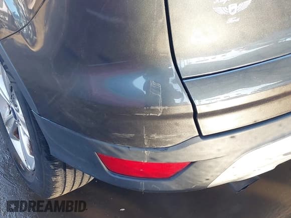 ✅ 2016 Ford Escape SE • VIN: 1FMCU9GX4GUC20913 • Lot: 43420226. Listed on IAAI with 112,669 mi. Free auction sales archive from the USA and detailed vehicle history report at DreamBid. Image 17.