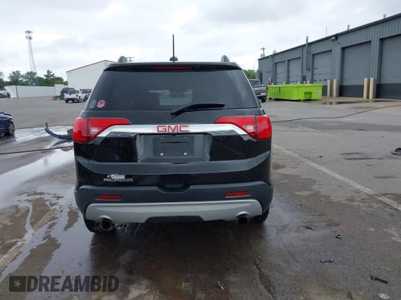✅ 2018 GMC Acadia SLT • VIN: 1GKKNMLS5JZ174906 • Lot: 42436700. Listed on IAAI with 178,261 mi. Free auction sales archive from the USA and detailed vehicle history report at DreamBid. Image 17.
