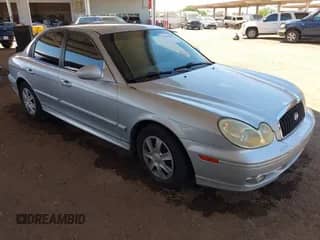 2004 Hyundai Sonata z VIN KMHWF25SX4A055372, wystawiony jako IAAI lot #42784505 z przebiegiem 113 835 mil mil oraz . Historia ofert i sprzedaży dostępna na DreamBid. Obrazek 1.