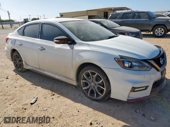 ✅ 2017 Nissan Sentra SR Turbo • VIN: 3N1CB7APXHY332964 • Lot: 66858805. Wystawiony na Copart z przebiegiem 109 350 mil. Bezpłatny archiwum sprzedaży aukcyjnych z USA i szczegółowy raport historii pojazdu na DreamBid. Zdjęcie 4.