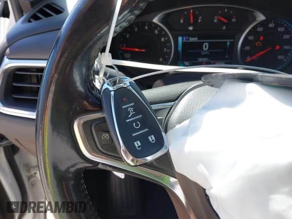 ✅ 2018 Chevrolet Equinox LT • VIN: 3GNAXSEVXJL337898 • Lot: 43357876. Wystawiony na IAAI z przebiegiem 132 121 mil. Bezpłatny archiwum sprzedaży aukcyjnych z USA i szczegółowy raport historii pojazdu na DreamBid. Zdjęcie 11.