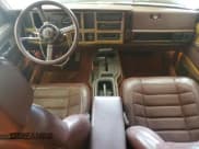 ✅ 1988 Jeep Grand Wagoneer • VIN: 1JCMT7542JT150879 • Лот: 66490815. Опубликован ранее на Copart с пробегом 147 737 миль. Бесплатный доступ к архиву аукционных продаж из США и подробный отчёт об истории автомобиля на DreamBid. Изображение 8.