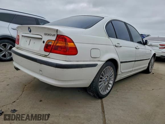✅ 2003 BMW 3 Series 330xi • VIN: WBAEW53423PG23034 • Lot: 94407375. Listed on Copart with Not provided. Free auction sales archive from the USA and detailed vehicle history report at DreamBid. Image 3.